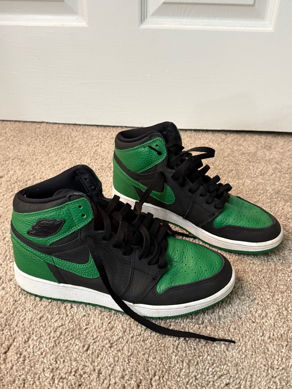 Nike Green & Black High-Top Basketball Sneakers